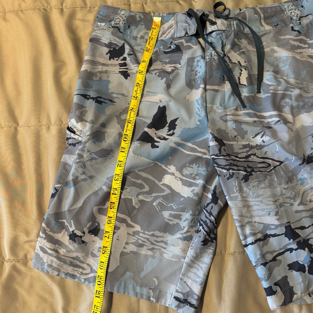 Men's Camouflage under Armour Board Swim Shorts large - Picture 6 of 7